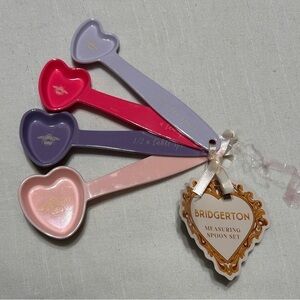 Netflix Bridgerton Heart Measuring Spoon Set - Purple and Pink
